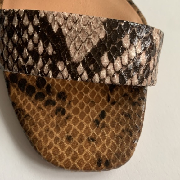 NWT! Chinese Laundry Yippy Snake slide - Picture 7 of 7